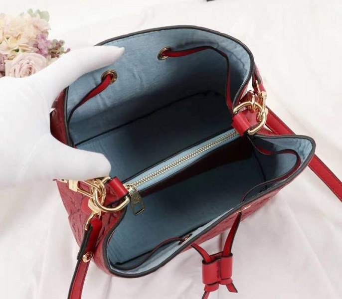 L0vis Vvtt0n Monogram Empreinte NeoNoe MM Bag In Red
