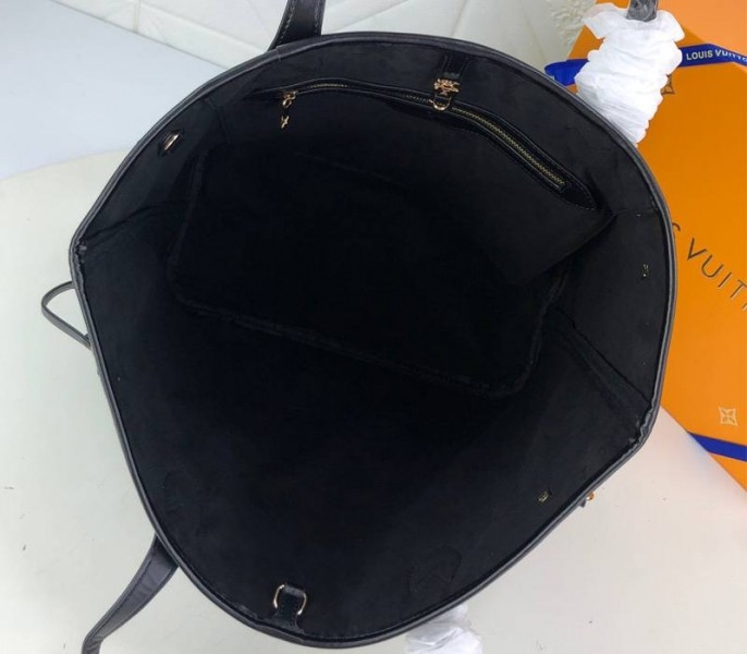 L0vis Vvtt0n Neverfull MM Tote In Black