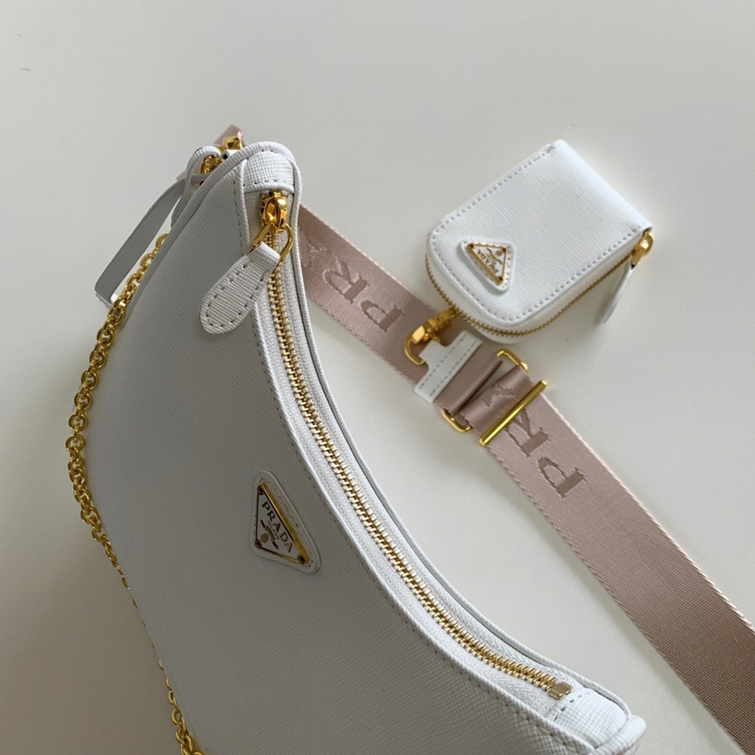 Pra*a Re-Edition 2005 Shoulder Bag Replica in White
