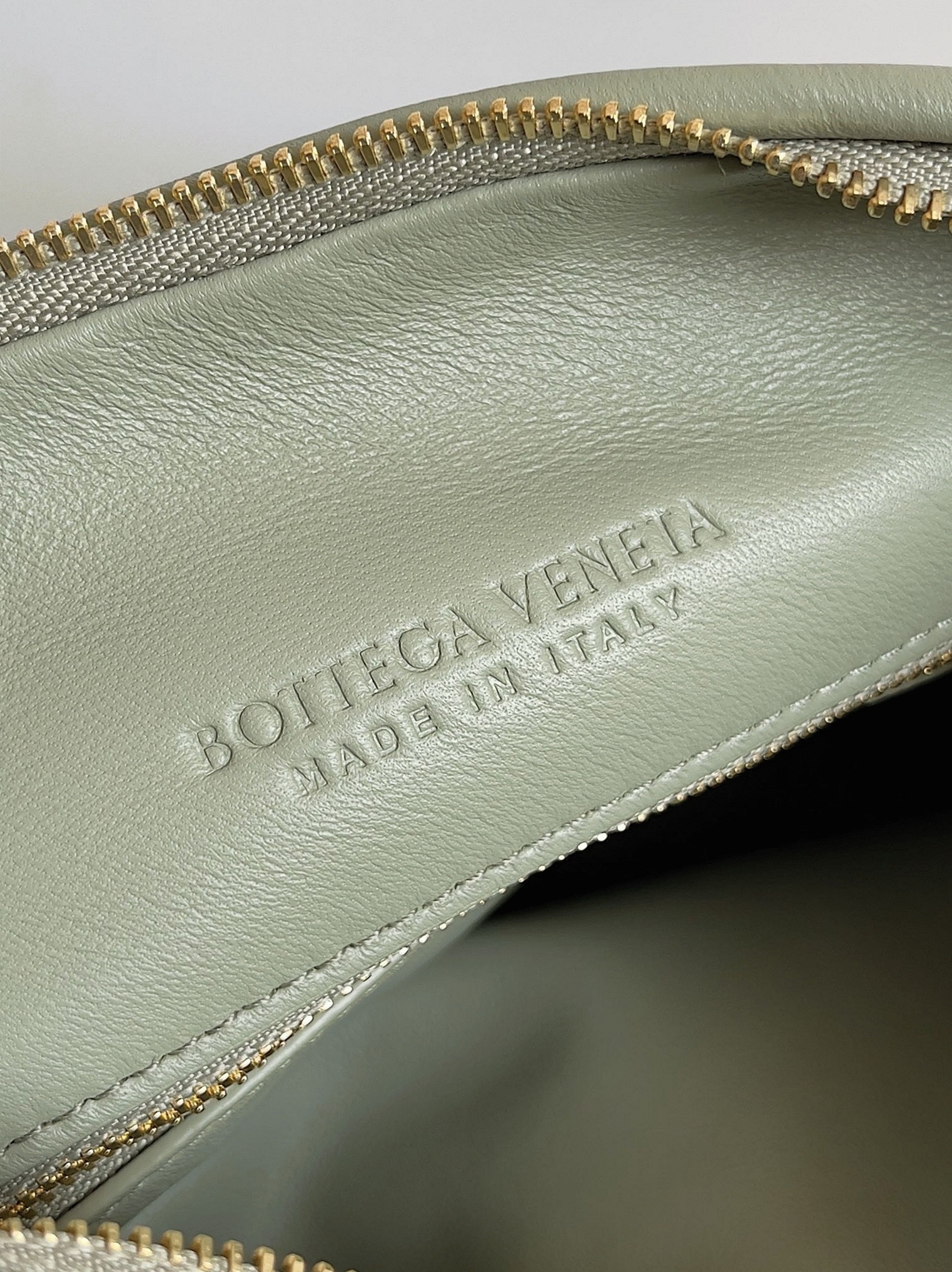 Fake B0tt*ga Ven*ta Gemelli Medium Bag Travertine