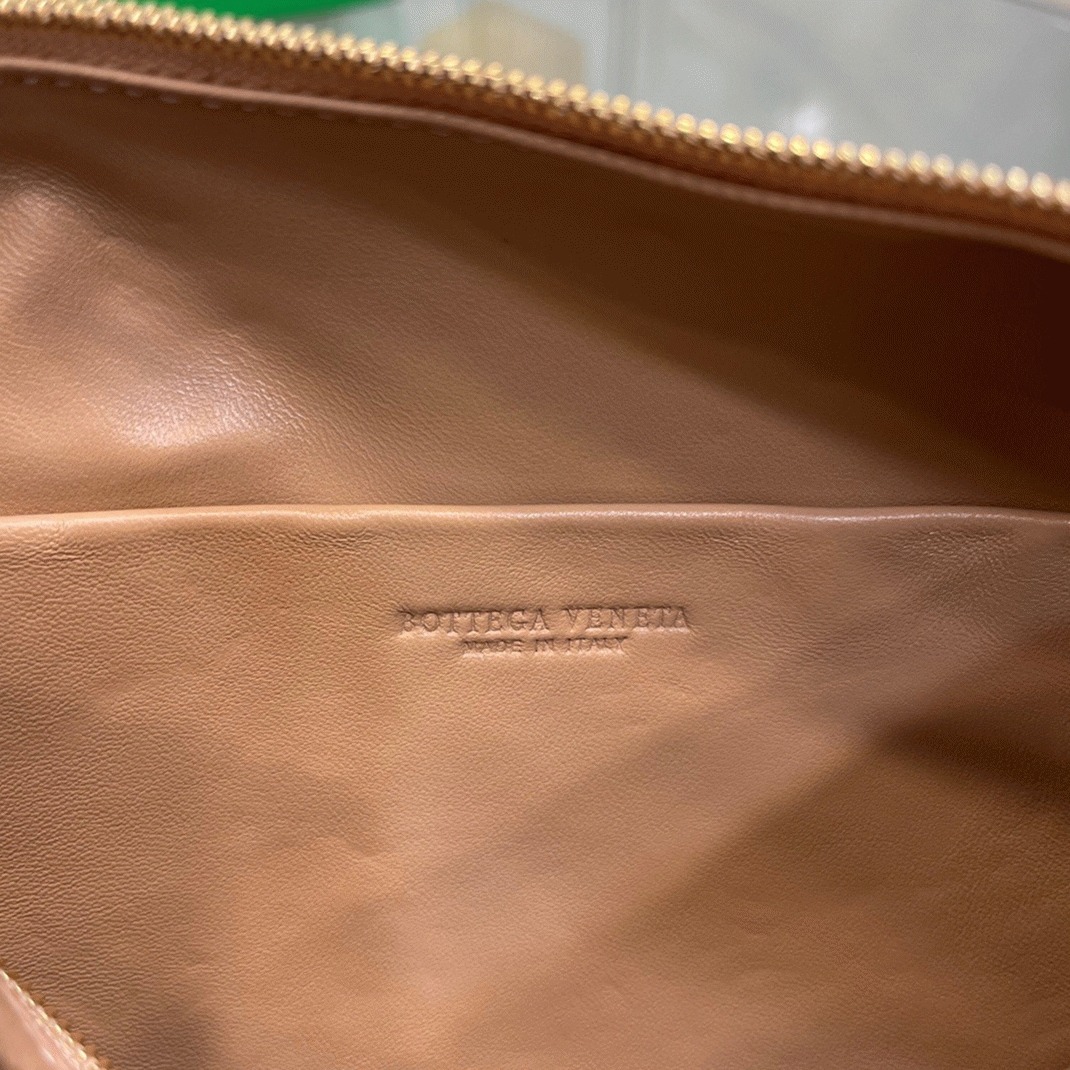 Fake B0tt*ga Ven*ta Loop Small Bag Almond