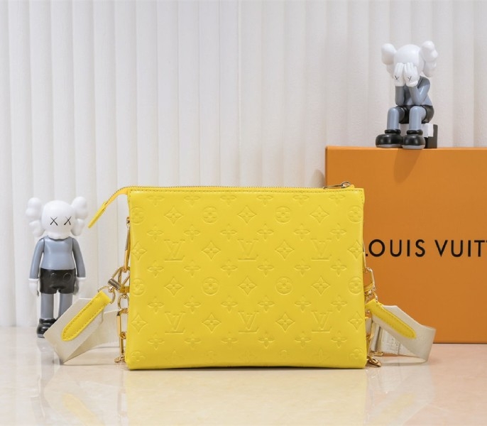 L0vis Vvtt0n Coussin PM Bag In Yellow With Jacquard Strap
