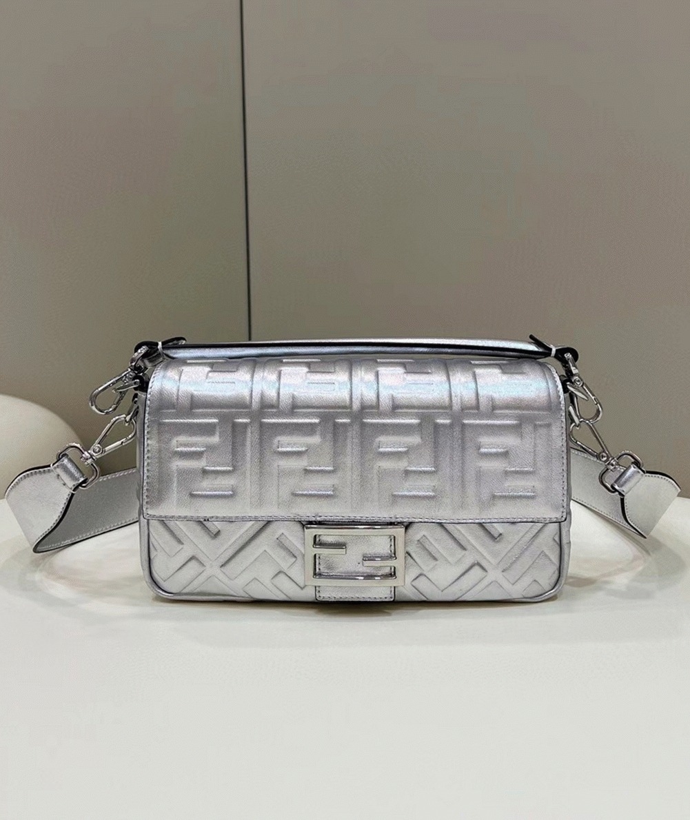 Top Quality F**di Medium Baguette Bag In Silver FF