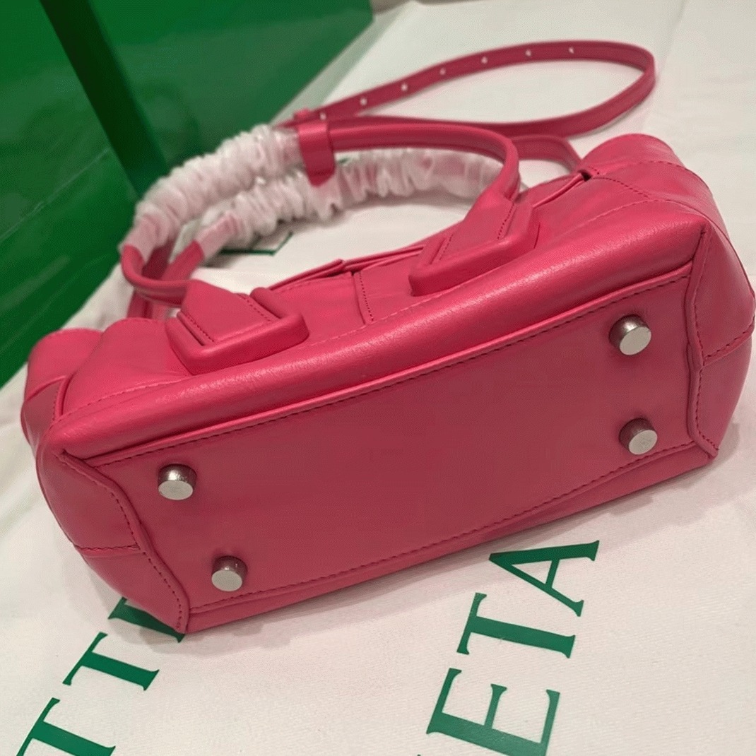 Top Quality Knockoff Previous Previous B0tt*ga Ven*ta Arco Mini Bag In Pink