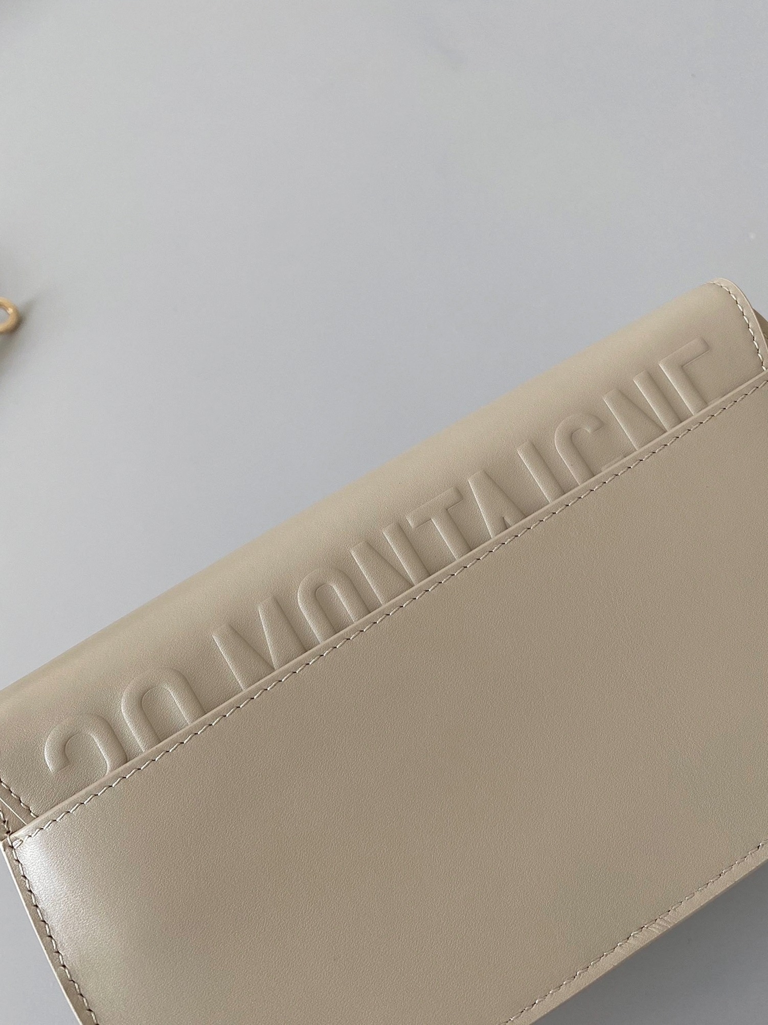 D10r Bobby East-West Bag Replica in Beige