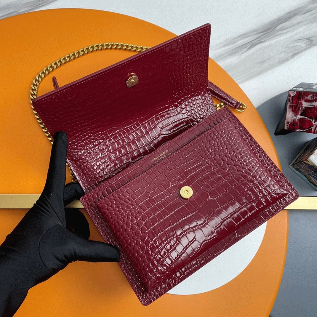 Fake Sa1nt Lau*nt Sunset Medium Chain Bag Bordeaux Crocodile-embossed Leather