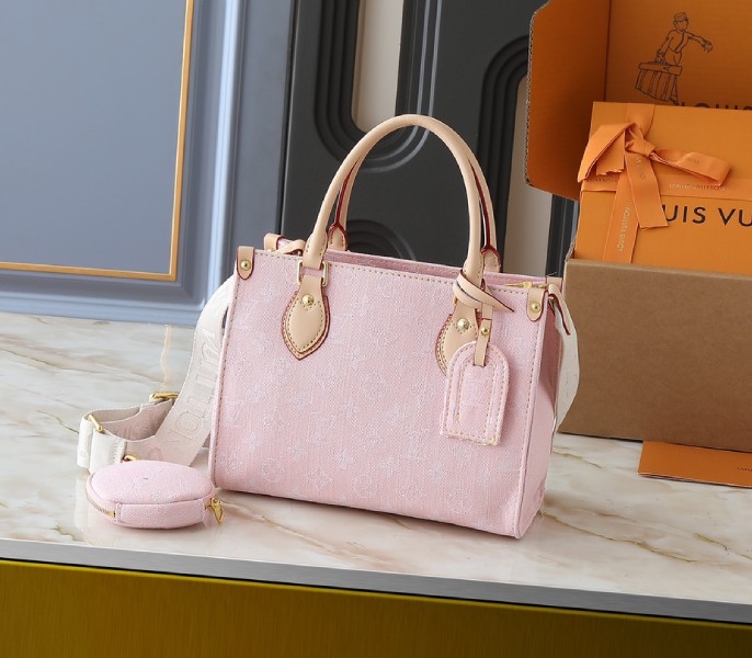 monogram De*1m onthego pm in washed pink