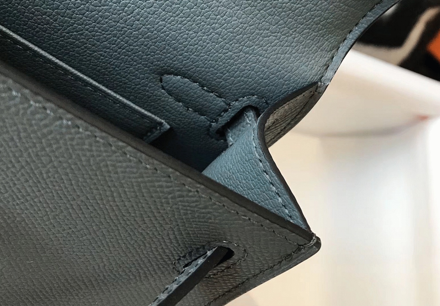 H**me5 Kelly Mini II Bag Fake in Vert Amand