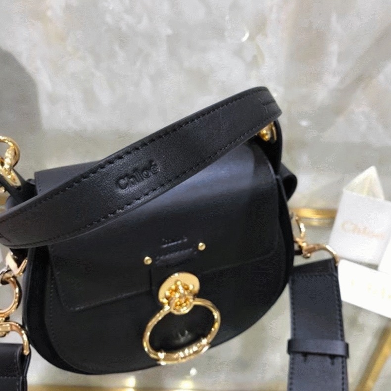 top quality knockoff Ch10e small tess shoulder bag in black calfskin
