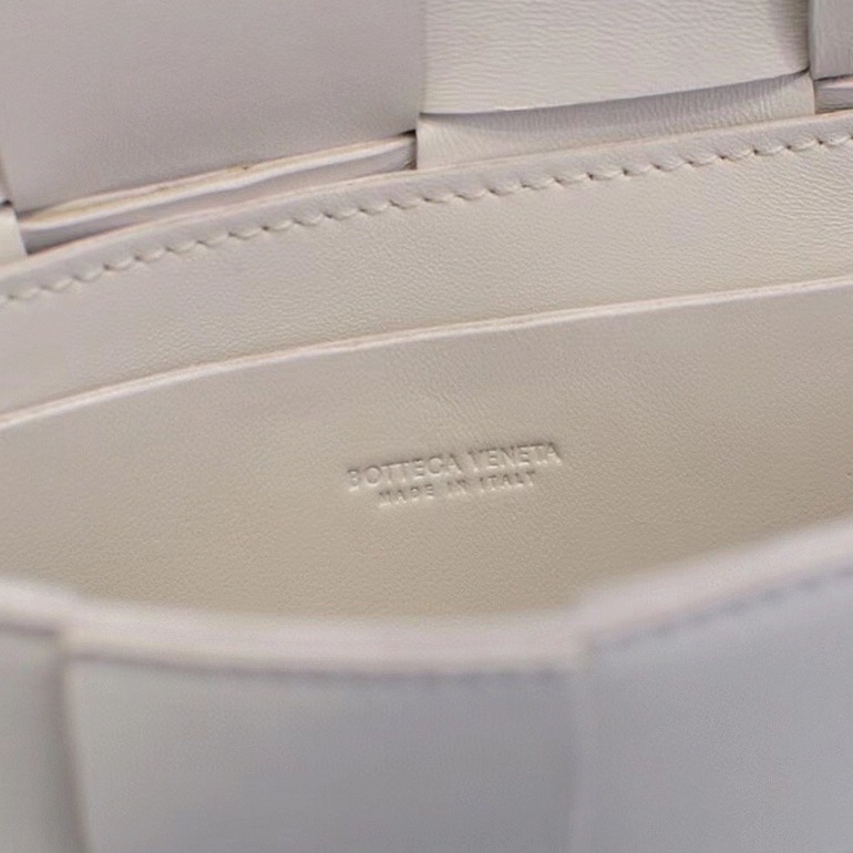 Replica B0tt*ga Ven*ta Cassette Belt Bag White