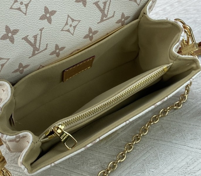 L0vis Vvtt0n Monogram Dune Canvas Metis East West Pochette
