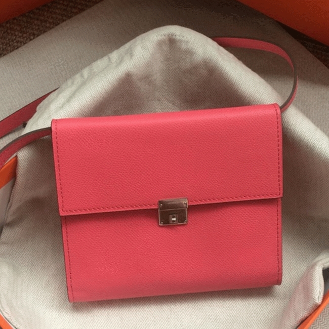 Rose lipstick AAA fake H**me5 Clic wallet with strap