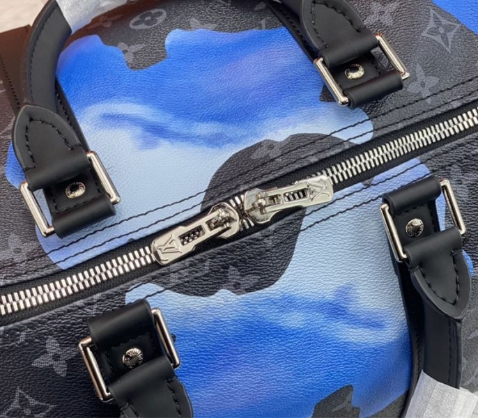 L0vis Vvtt0n Monogram Eclipse Keepall 55 Bandouliere Travel Bag In Blue Sunrise