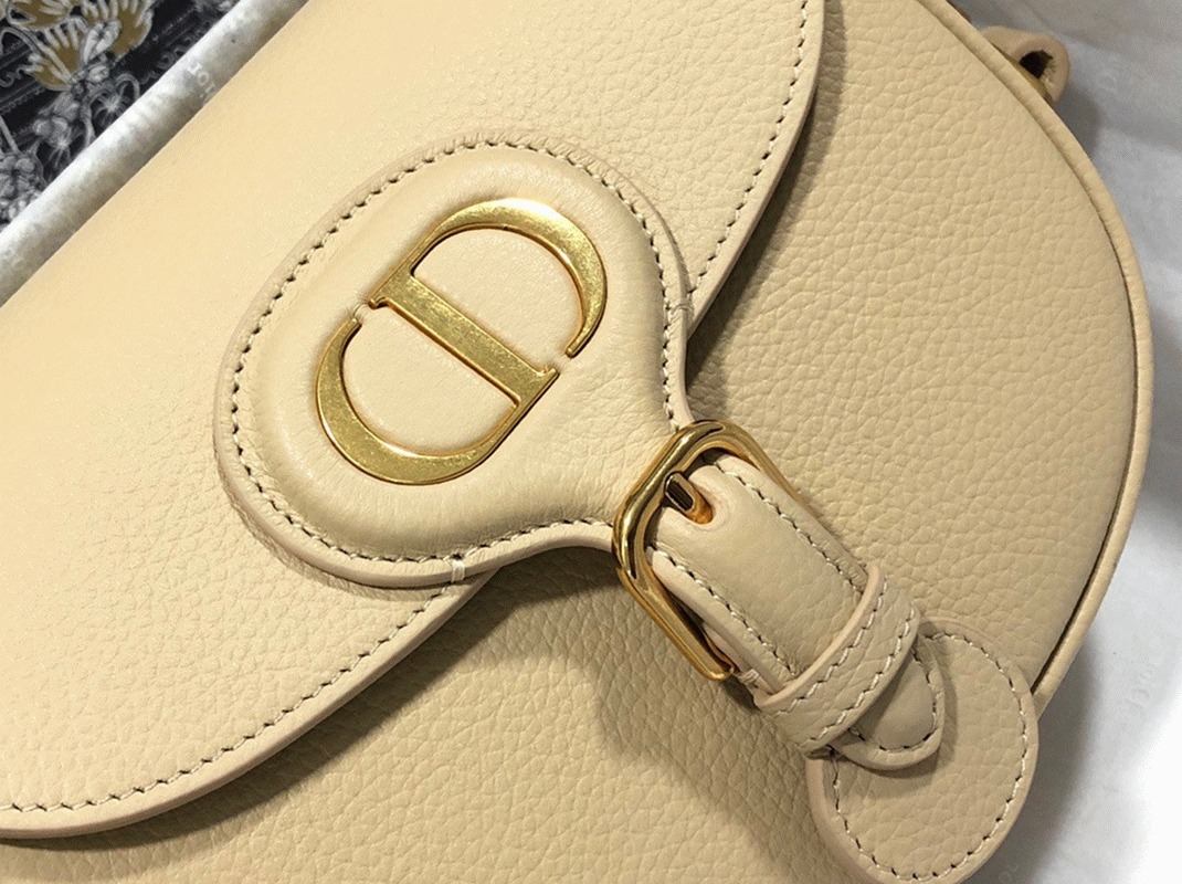 D10r Bobby Medium Bag Fake in Beige