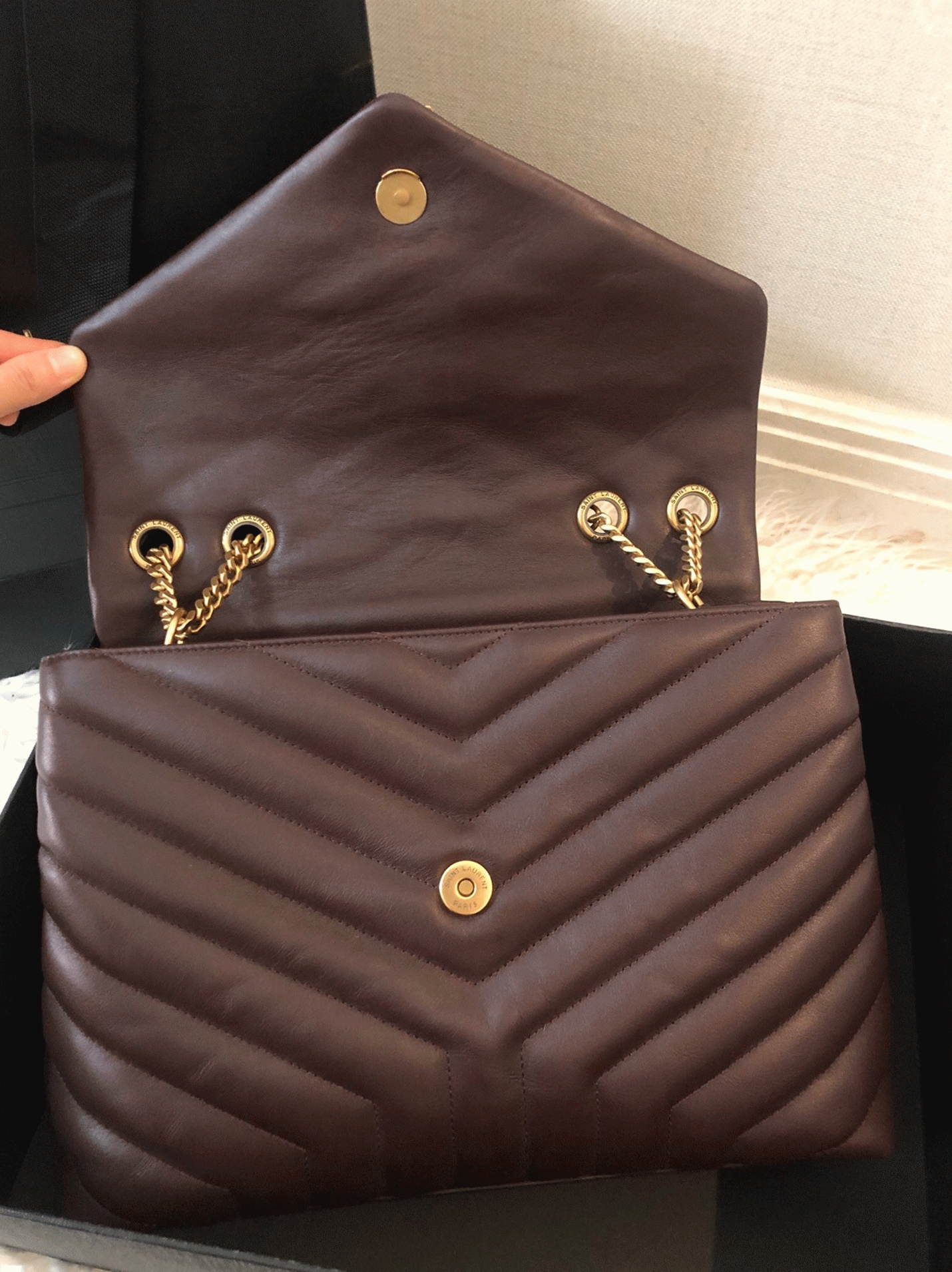 Fake Designer Sa1nt Lau*nt LouLou Medium Chain Bag Burgundy