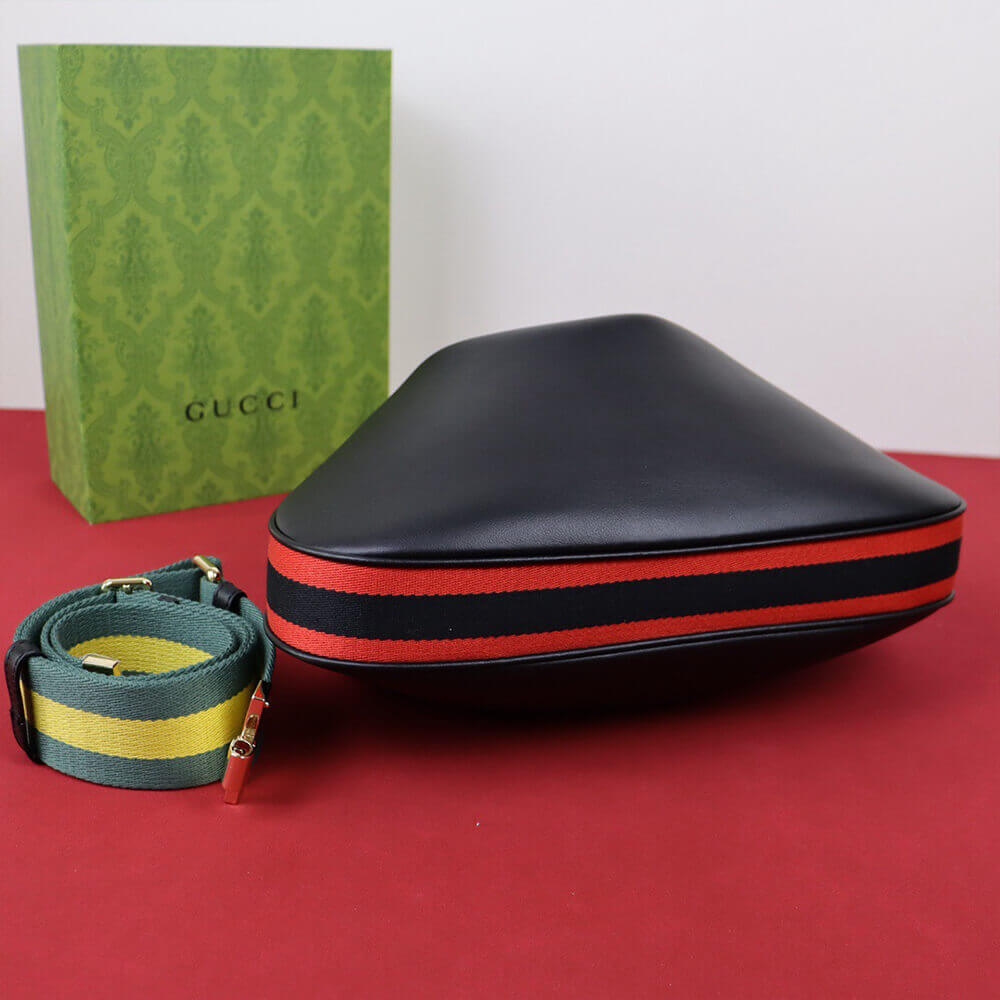 Gvc*1 Attache large shoulder bag