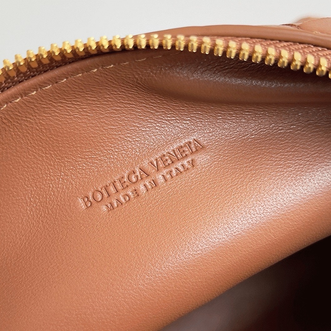 Fake B0tt*ga Ven*ta Mini Wallace Bag Brown