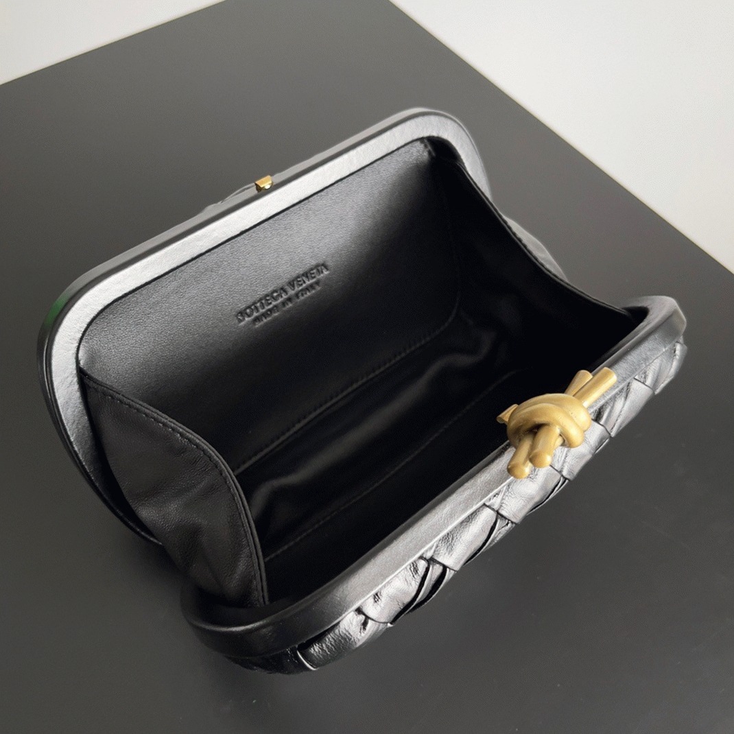 Replica B0tt*ga Ven*ta Knot Minaudiere Clutch Black Foulard