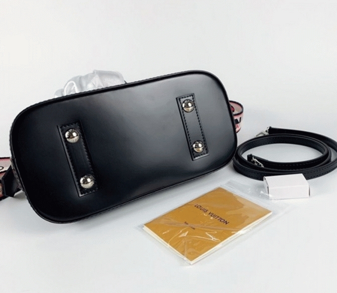 L0vis Vvtt0n Epi Leather Alma BB Handbag In Black With Jacquard Strap