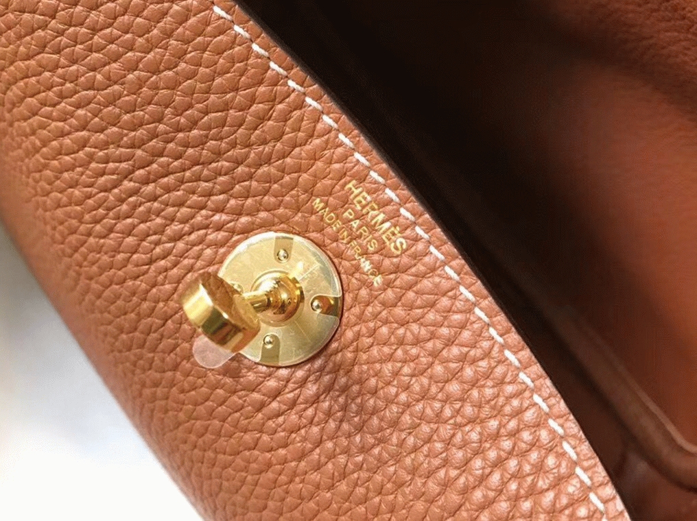 Top replica H**me5 Lindy Mini handbag in gold