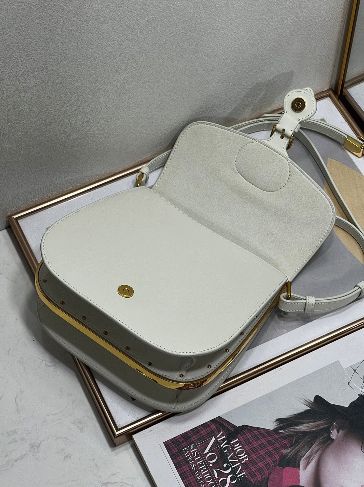 D10r Bobby Frame Bag Replica in White