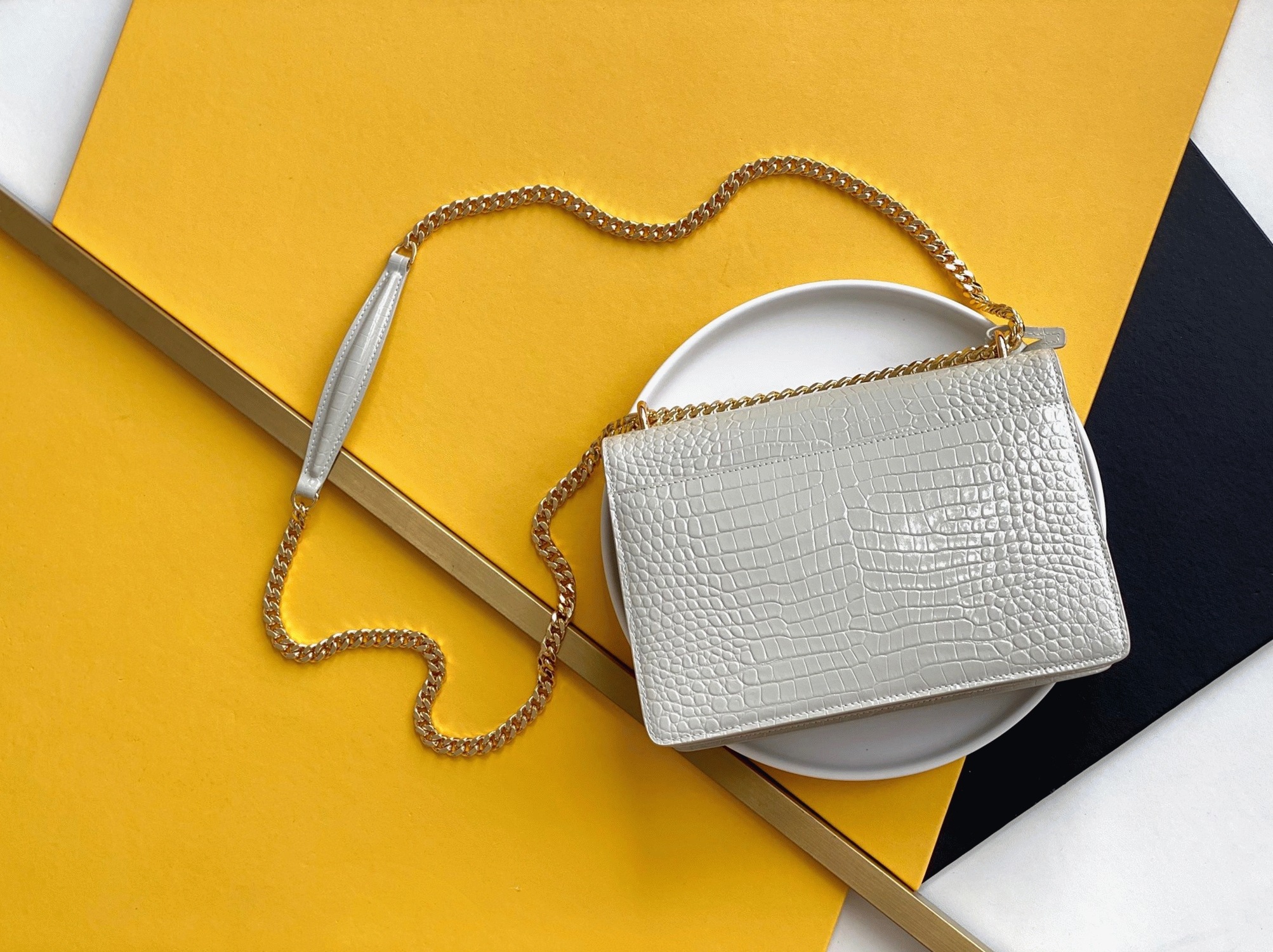 Fake Sa1nt Lau*nt Sunset Medium Chain Bag Ivory Crocodile-embossed Leather