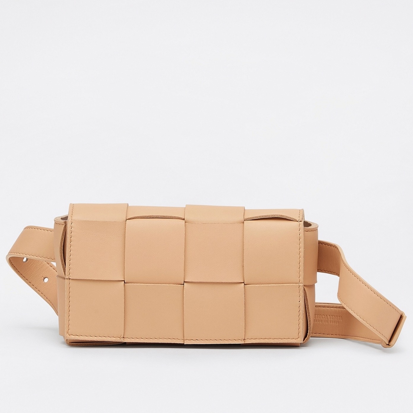 Fake B0tt*ga Ven*ta Cassette Belt Bag Beige