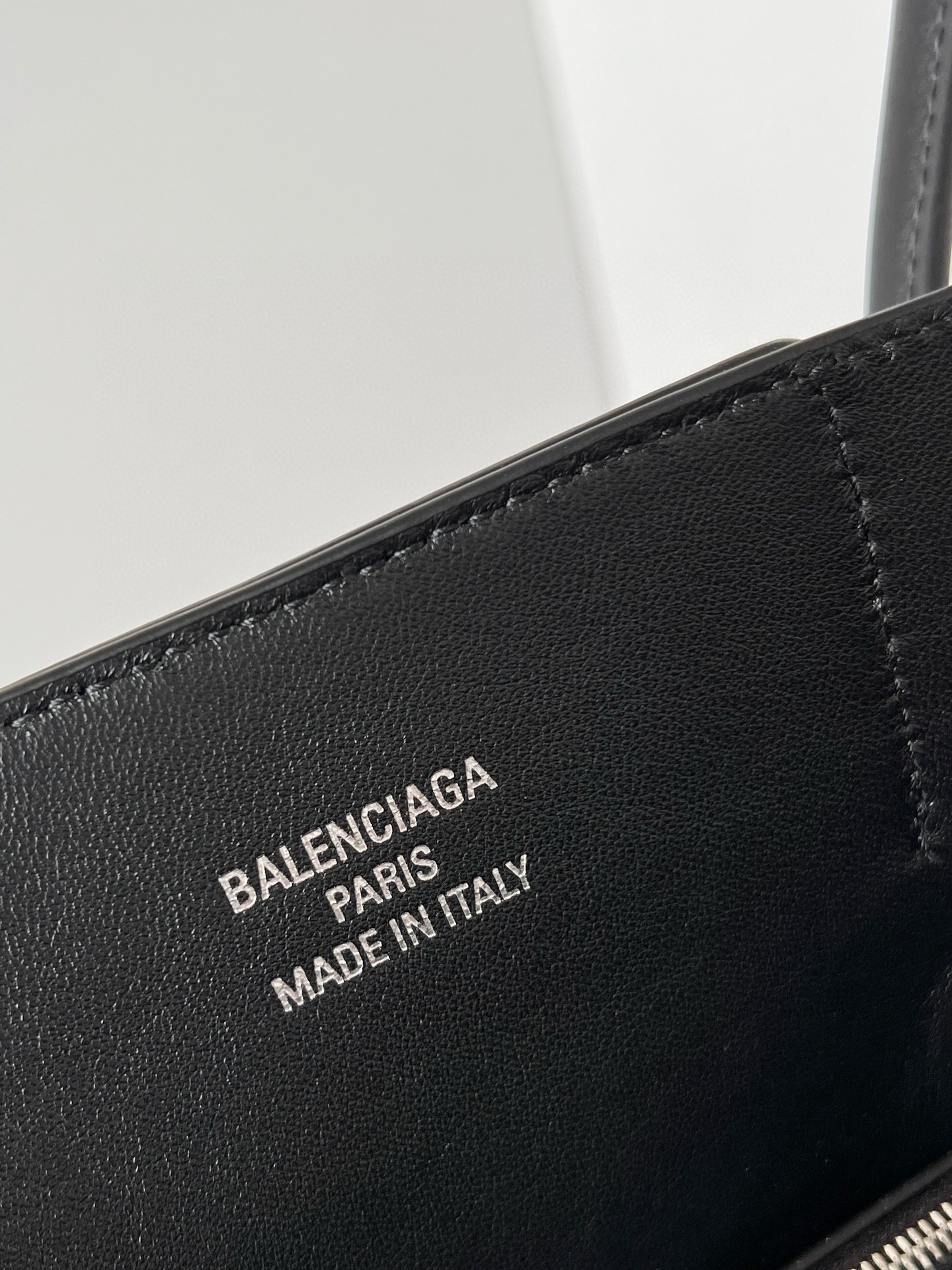 Knockoff Ba1en*iaga Bel Air Carry All Medium Bag Noir Calfskin