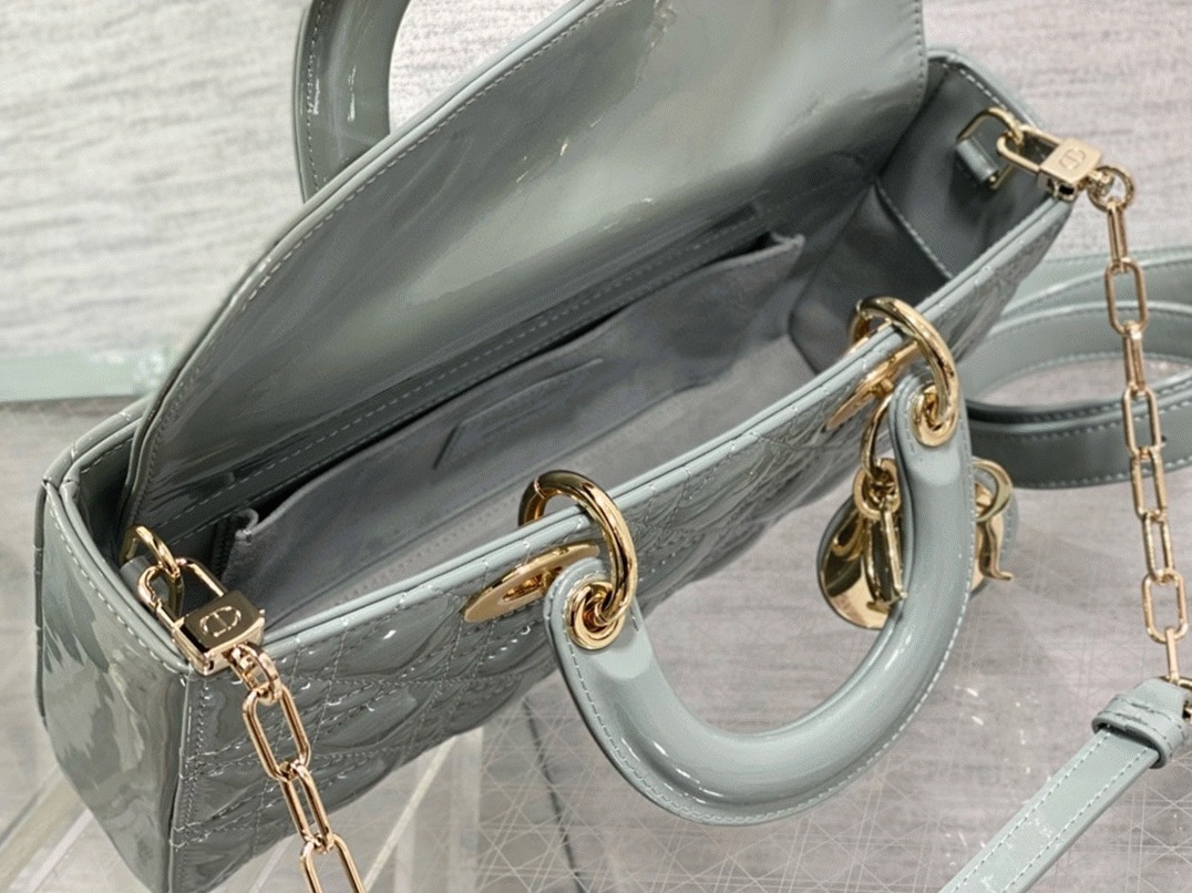 D10r Lady D-Joy Medium Bag Fake in Grey Patent Cannage Calfskin