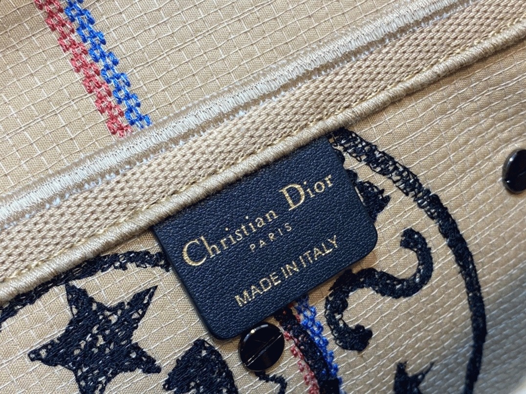 D10r Saddle Bag Knockoff in Beige Jute Canvas with D10r Union Motif