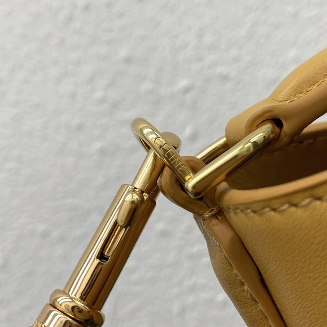Top Quality Knockoff Ce1i*e Bucket 16 Bag In Yellow Soft Bare Calfskin