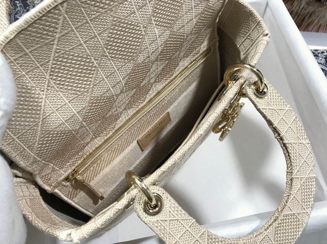 D10r Lady D-Lite Medium Bag Knockoff in Beige Cannage Embroidered Canvas