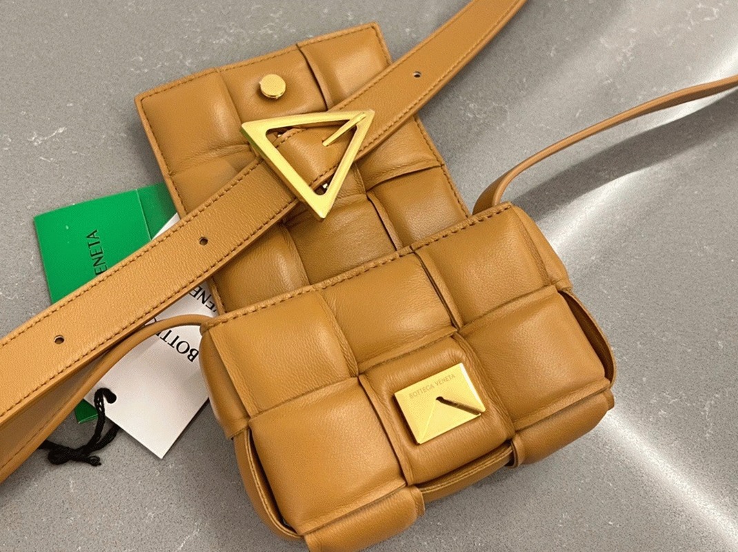 Top Quality Fake B0tt*ga Ven*ta Candy Padded Cassette Bag In Camel