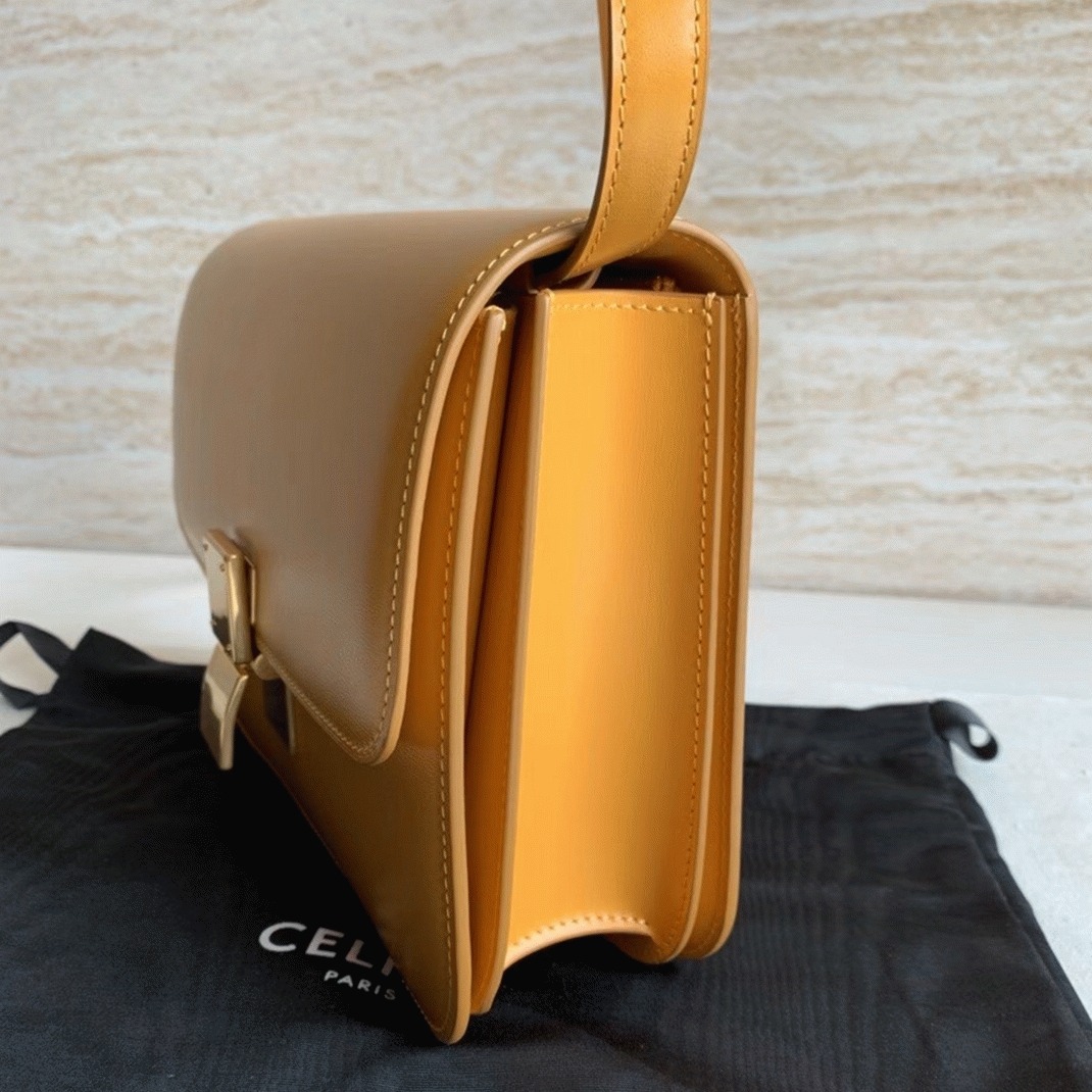Top Quality Knockoff Ce1i*e Classic Box Medium Bag In Yellow