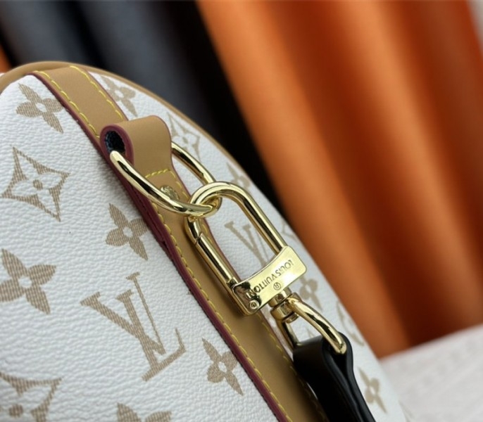 L0vis Vvtt0n Monogram Dune Keepall Bandouliere 45 Travel Bag