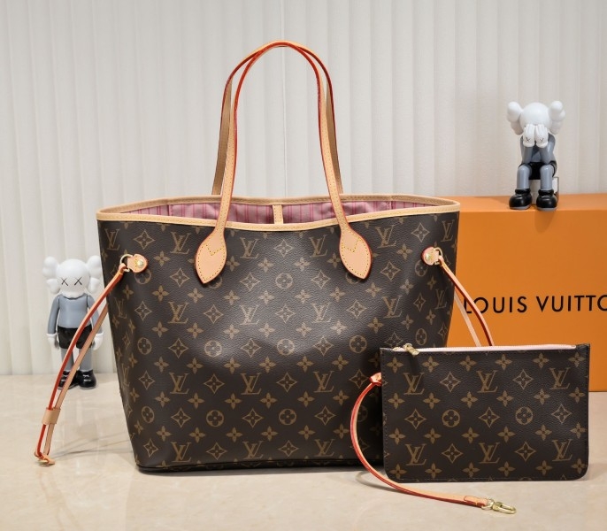 L0vis Vvtt0n Monogram Canvas Neverfull MM Tote In Peony Pink