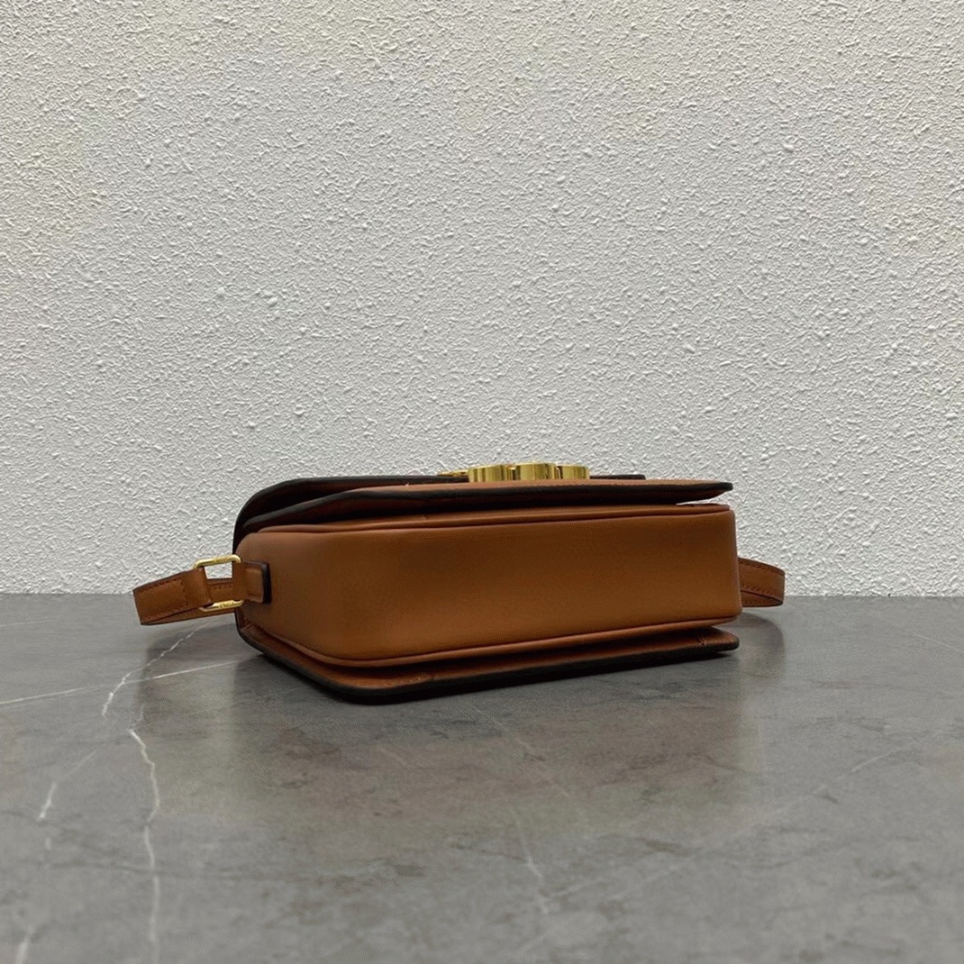 Top Quality Fake Ce1i*e Triomphe Teen Bag In Textile