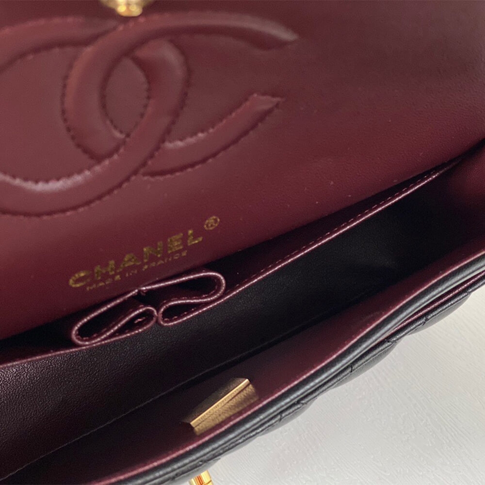 Ch**el Classic handbag medium (High-end grade)