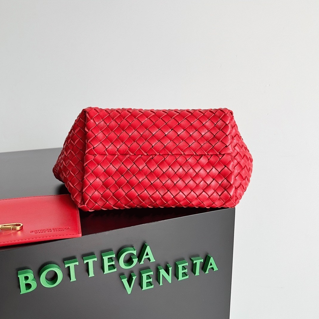 Top Quality Fake B0tt*ga Ven*ta Cabat Mini Bag In Red Intrecciato Lambskin