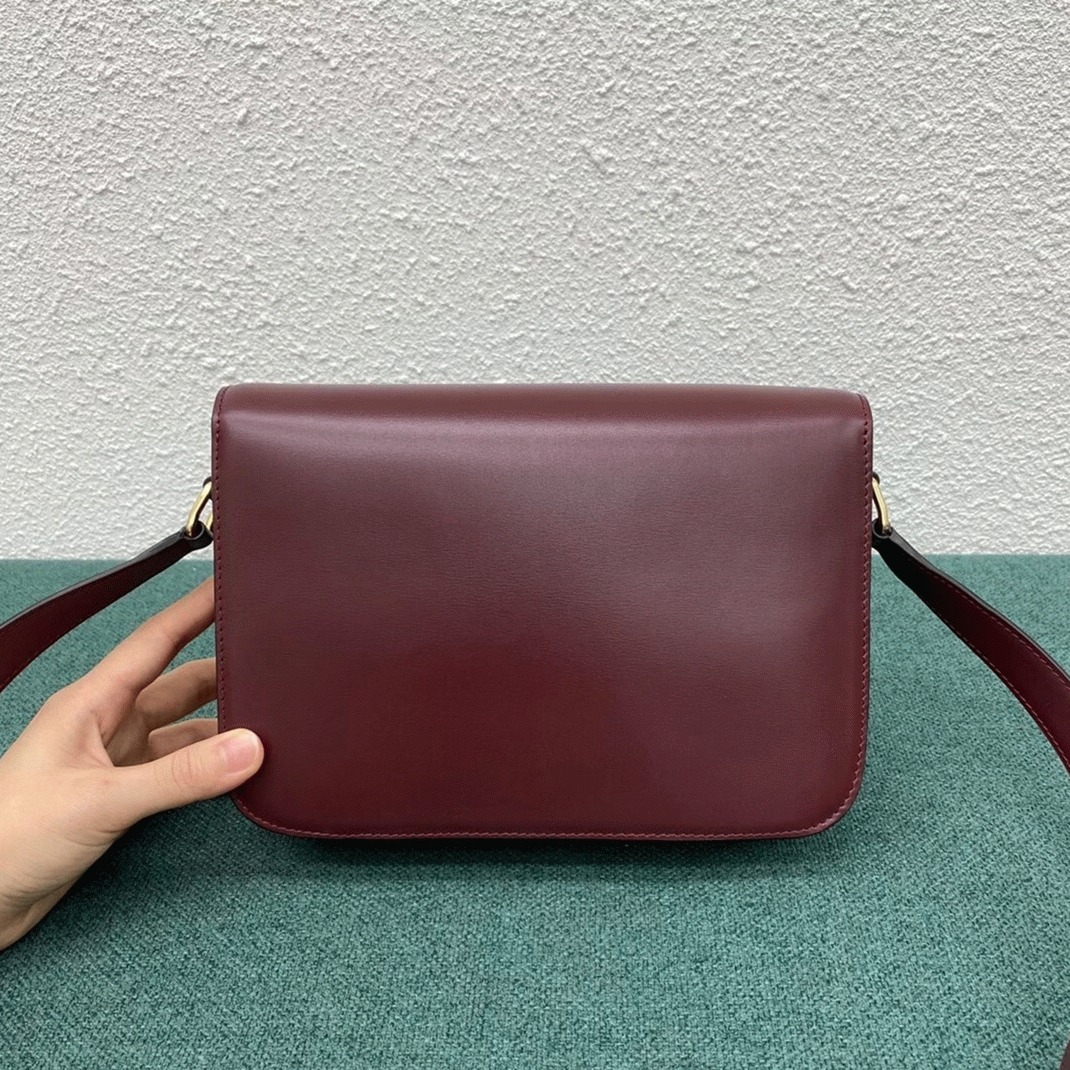 Top Quality Replica Ce1i*e Triomphe Medium Bag In Bordeaux