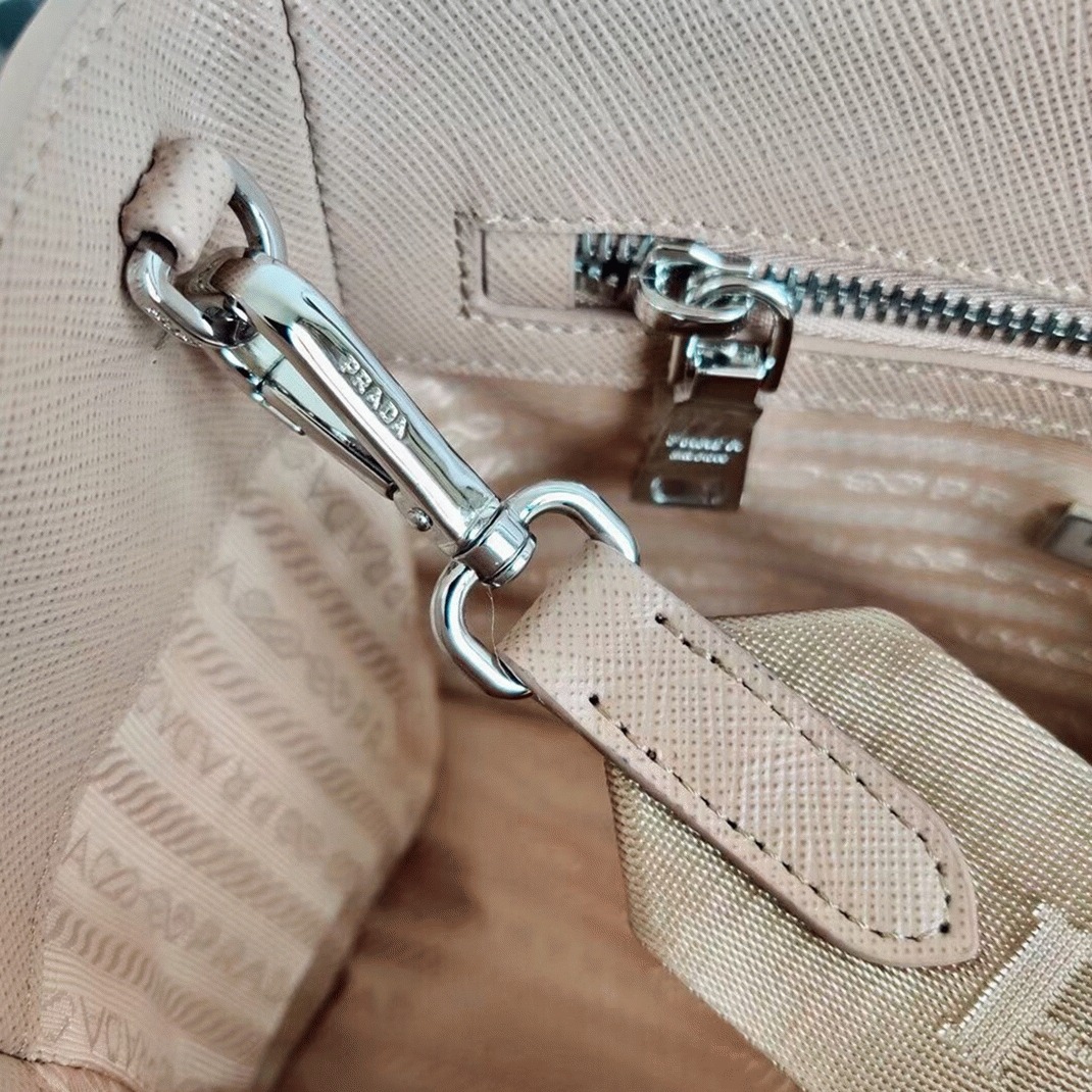 Pra*a Galleria Mini Bag Replica in Beige