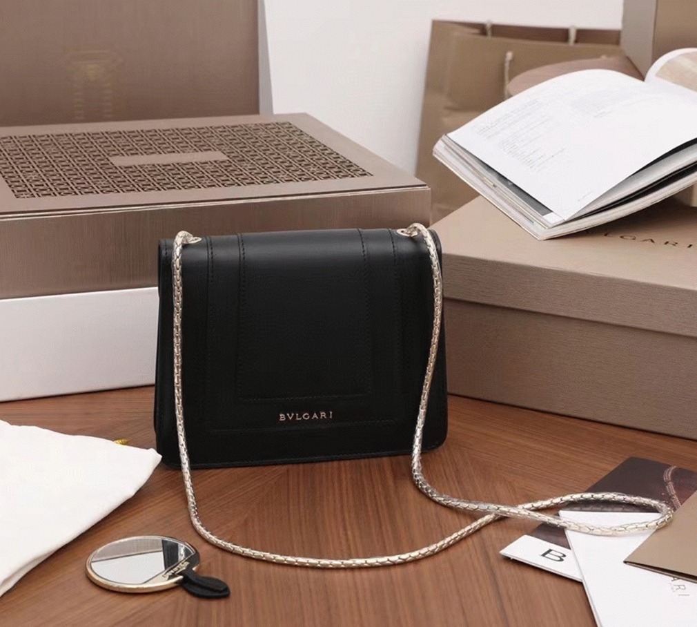 Fake Bv1g*ai Serpenti Forever Small Crossbody Bag Black Leather
