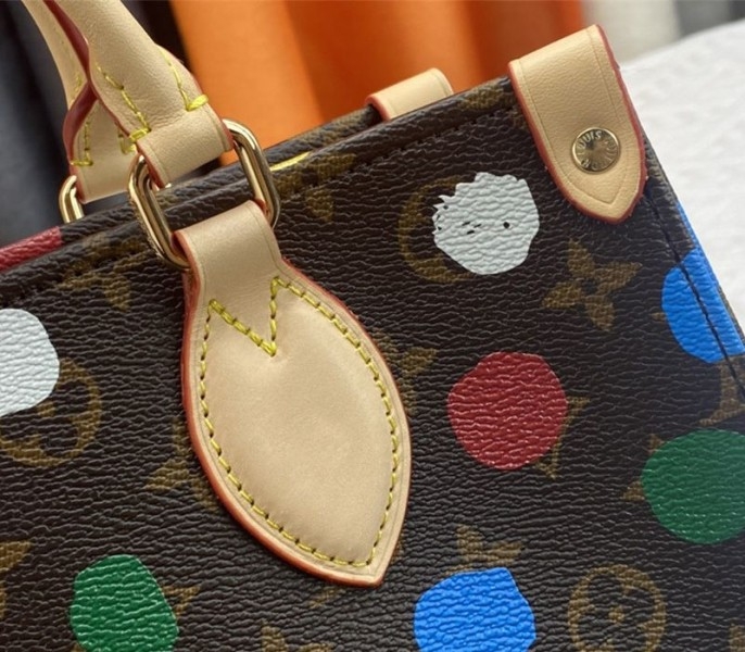 L0vis Vvtt0n X YK Monogram Canvas Onthego PM Tote