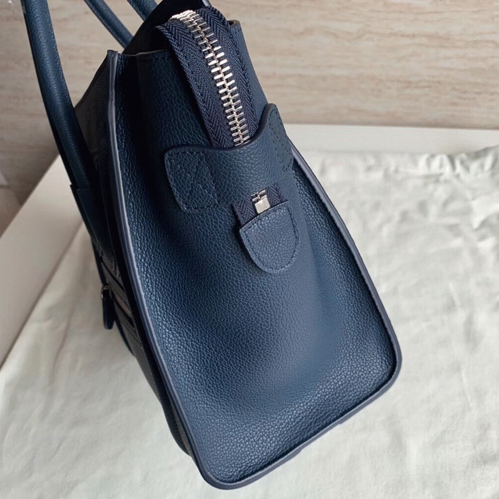 ce1i*e micro lU*gage tote bag imitation in navy blue