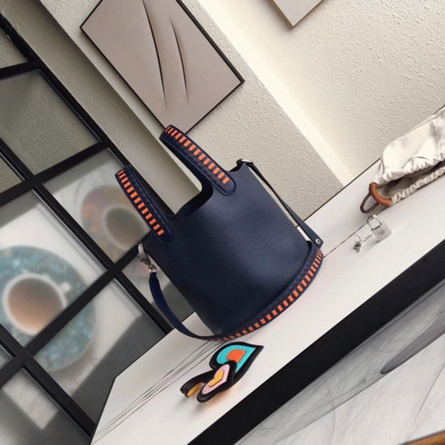 Navy blue fake H**me5 Picotin Lock 22cm handbag with braided handles