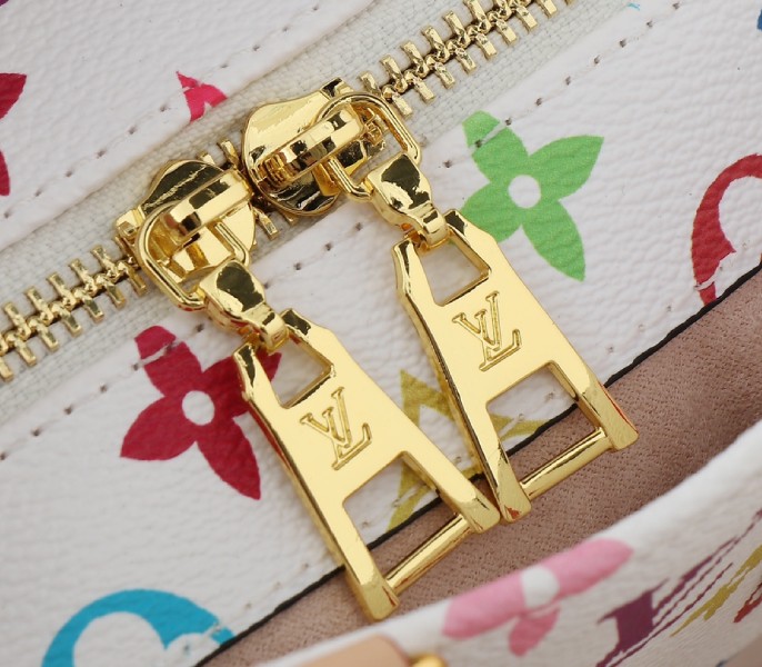 LV X TM Multicolored Onthego East West Chain In White