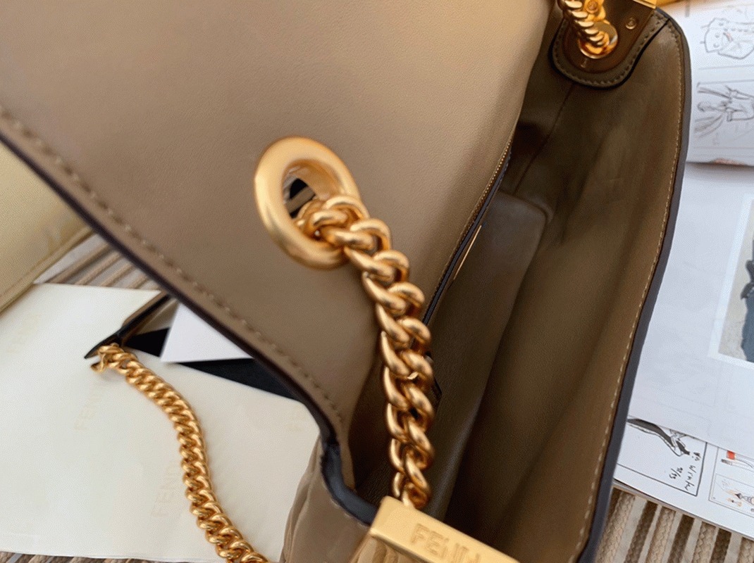Top Quality F**di Baguette Chain Midi Bag In Taupe