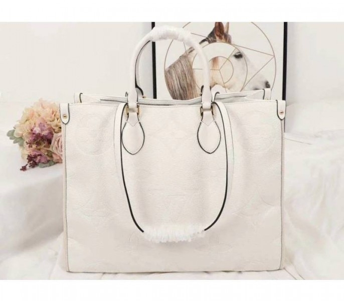 L0vis Vvtt0n Monogram Empreinte Giant Onthego GM Tote In Cream