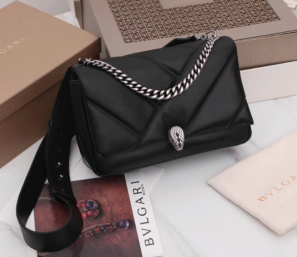 Knockoff Bv1g*ai Serpenti Cabochon Medium Bag Black Calfskin