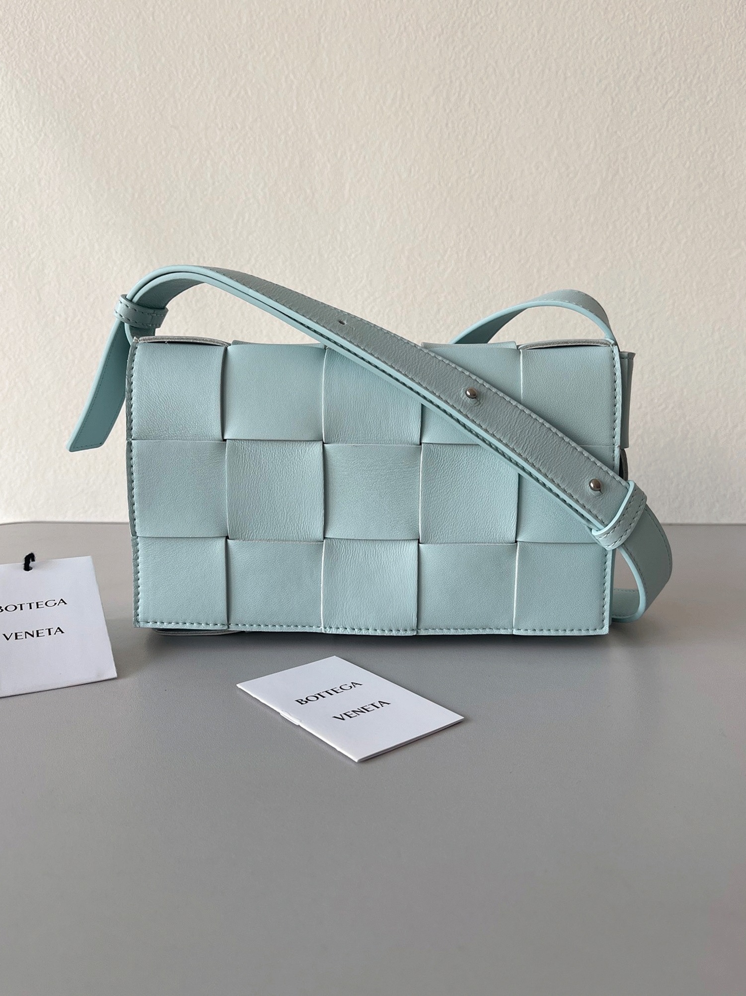 Top Quality Fake B0tt*ga Ven*ta Cassett Bag In Teal Washed